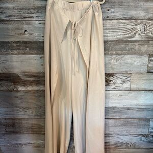 NWT CeCe Cream Wide Leg Women's Pants